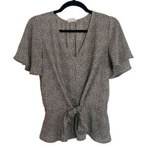 Sienna sky speckled ruffle sleeve tie waist blouse m